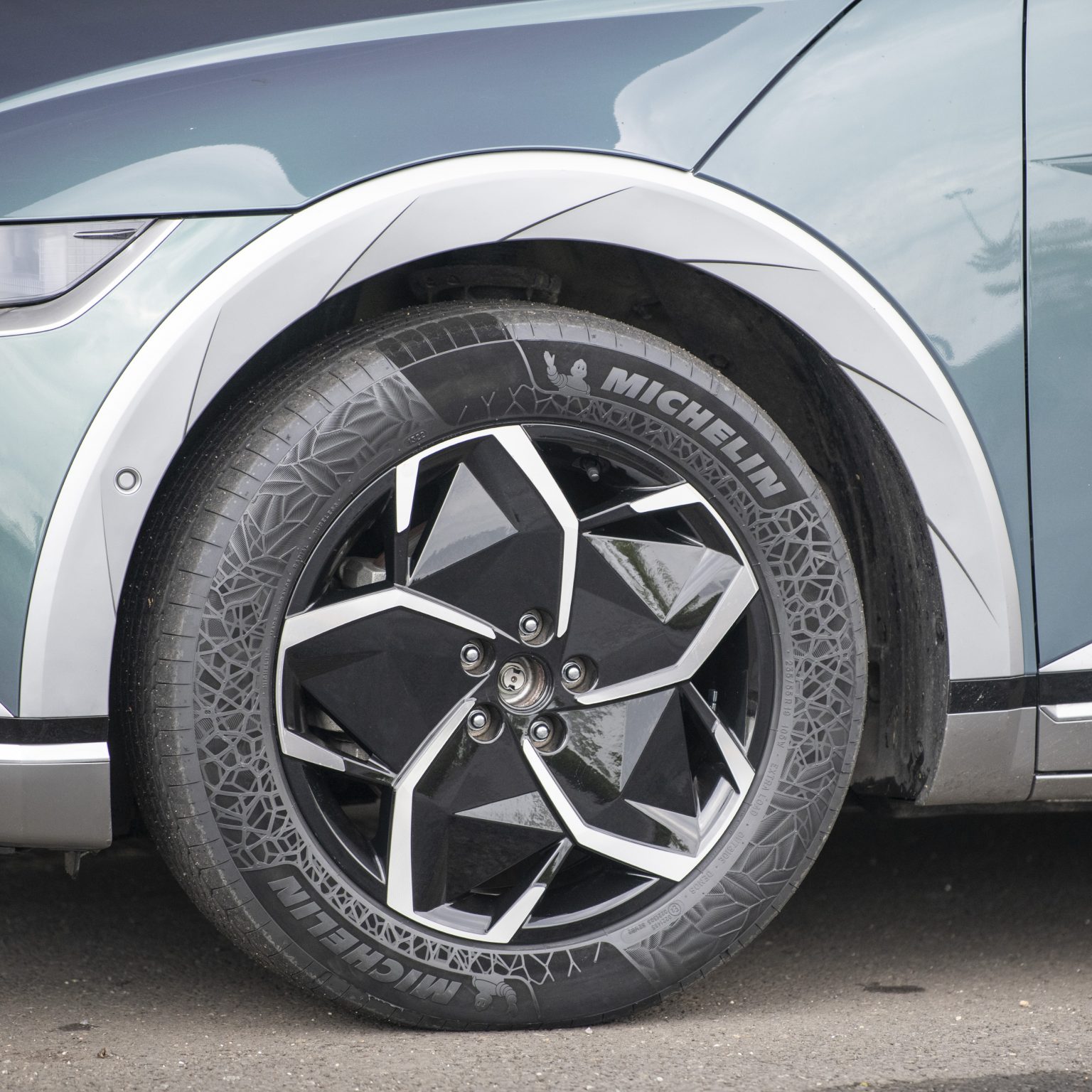 La empresa Michelin se lanza de lleno a la fabricación de neumáticos con materiales sostenibles