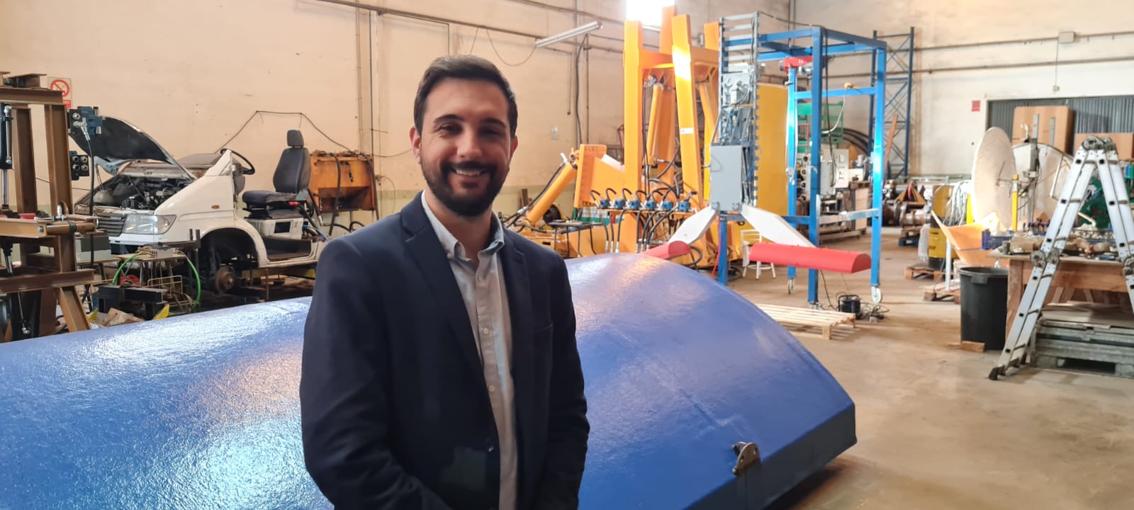 Proyecto energía limpia y renovable con las olas del mar Mediterráneo