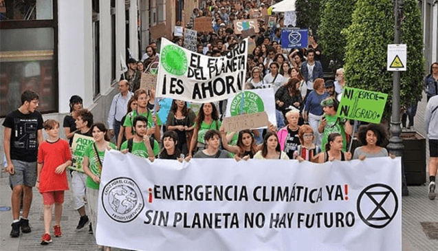 Protesta para hacer frente a la emergencia climática