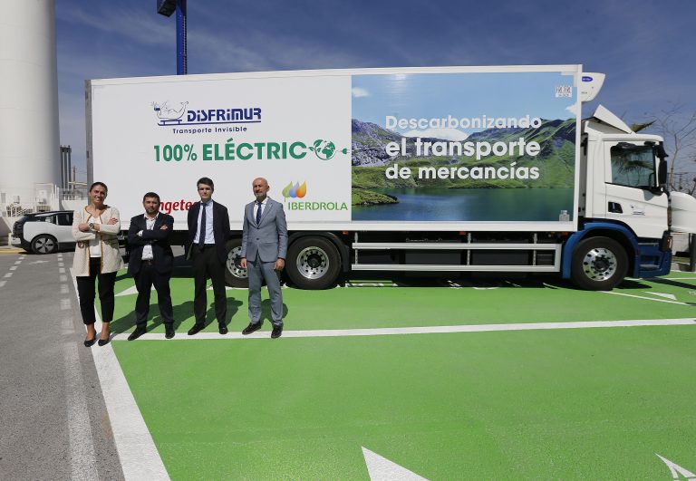 Disfrimur e Iberdrola se unen para el transporte por carretera en el corredor mediterráneo sin emisiones