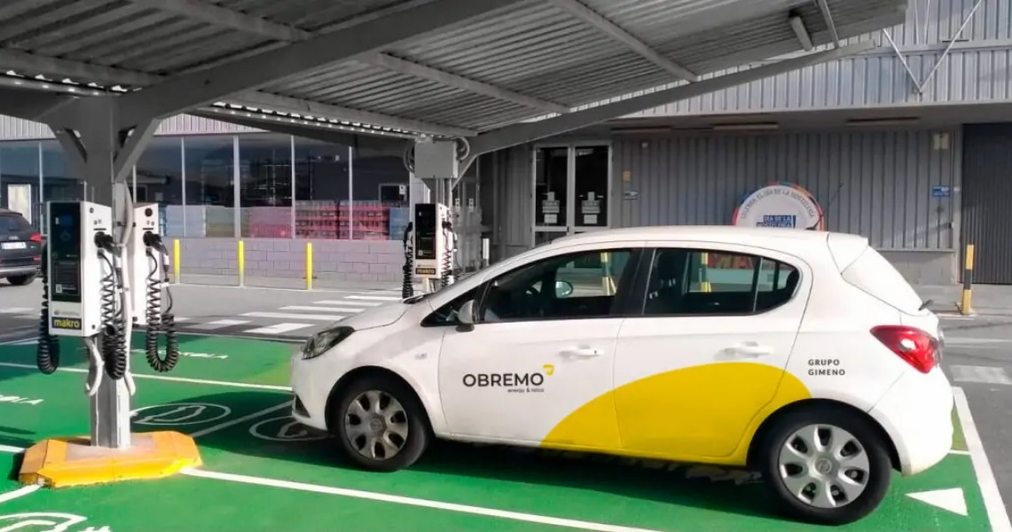 Obremo puntos de recarga vehículos eléctricos parkings de Makro