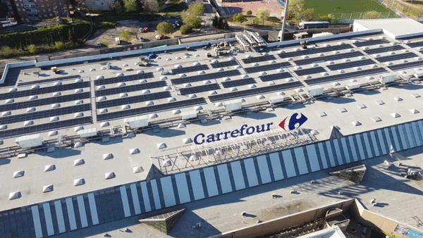 Carrefour apuesta por el autoconsumo de energía fotovoltaica en 130 de sus centros