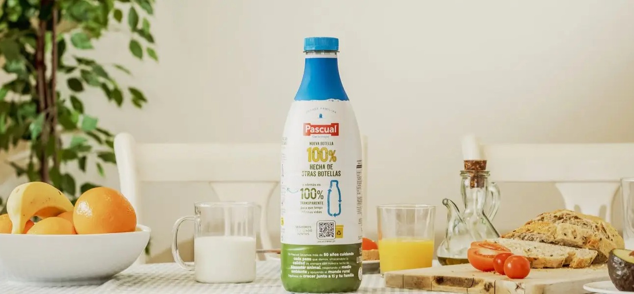 Pascual primera botella de leche 100% plástico reciclado