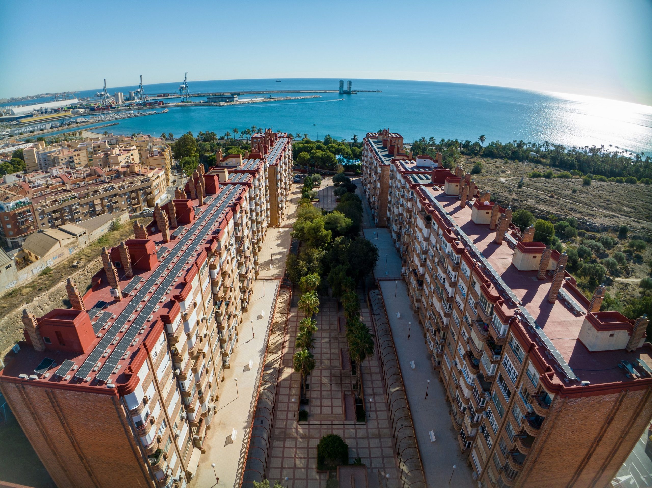 Comunidad solar de Iberdrola en la urbanización El Palmeral (Alicante), la mayor de la provincia